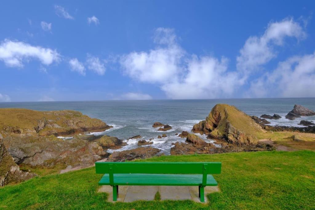 Cliff Top Cottage With Sea Views Portknockie Exterior photo